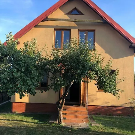 Dom Pod Jablonia شترار يوخه