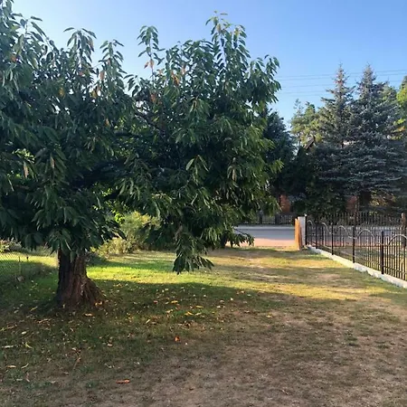 Dom Pod Jablonia بيت للعطل *